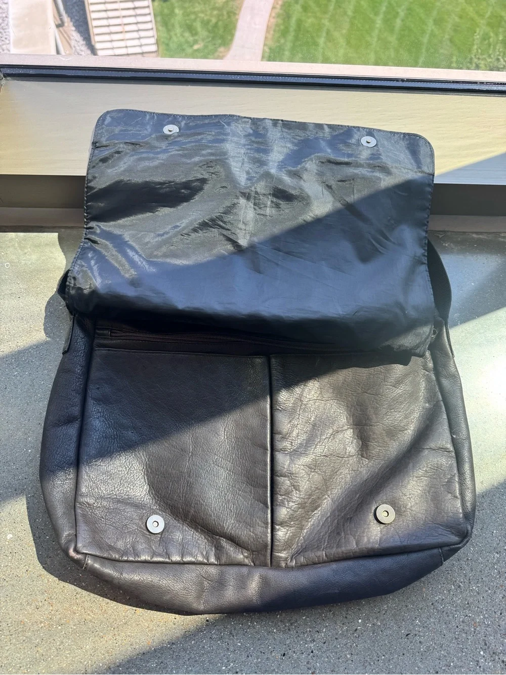 EKA Brown Distressed Pebble Leather Messenger Bag — Made in Colombia